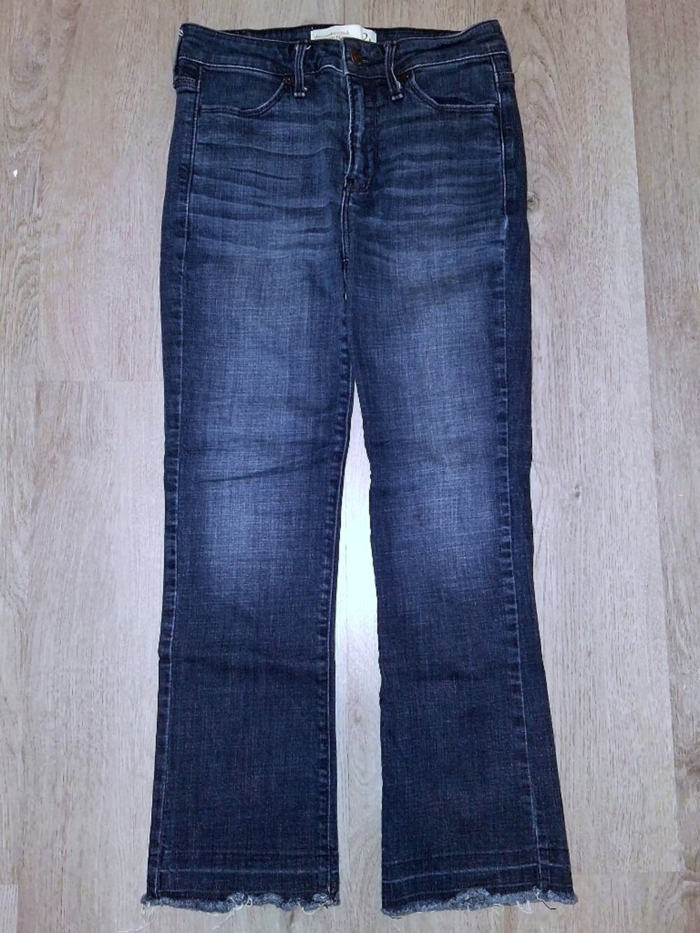 Abercrombie & Fitch Cropped Flare High Rise Jeans Size 2R W26 L26 Distressed